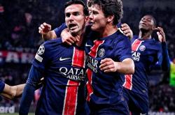 开云平台-包含巴黎圣日耳曼遭遇伤病困扰，调整阵容的词条