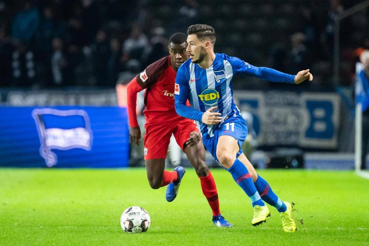 柏林赫塔队员发挥出色，帮助球队取胜