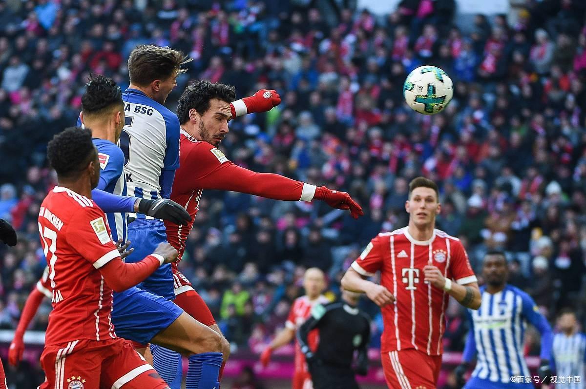 柏林赫塔队员发挥出色，帮助球队取胜