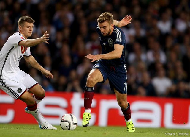 荷兰国家队不敌挪威，小组赛形势堪忧