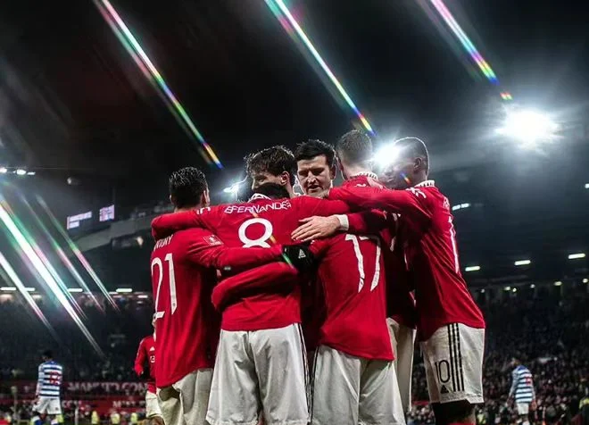 埃弗顿主场击败水晶宫，豪取三分