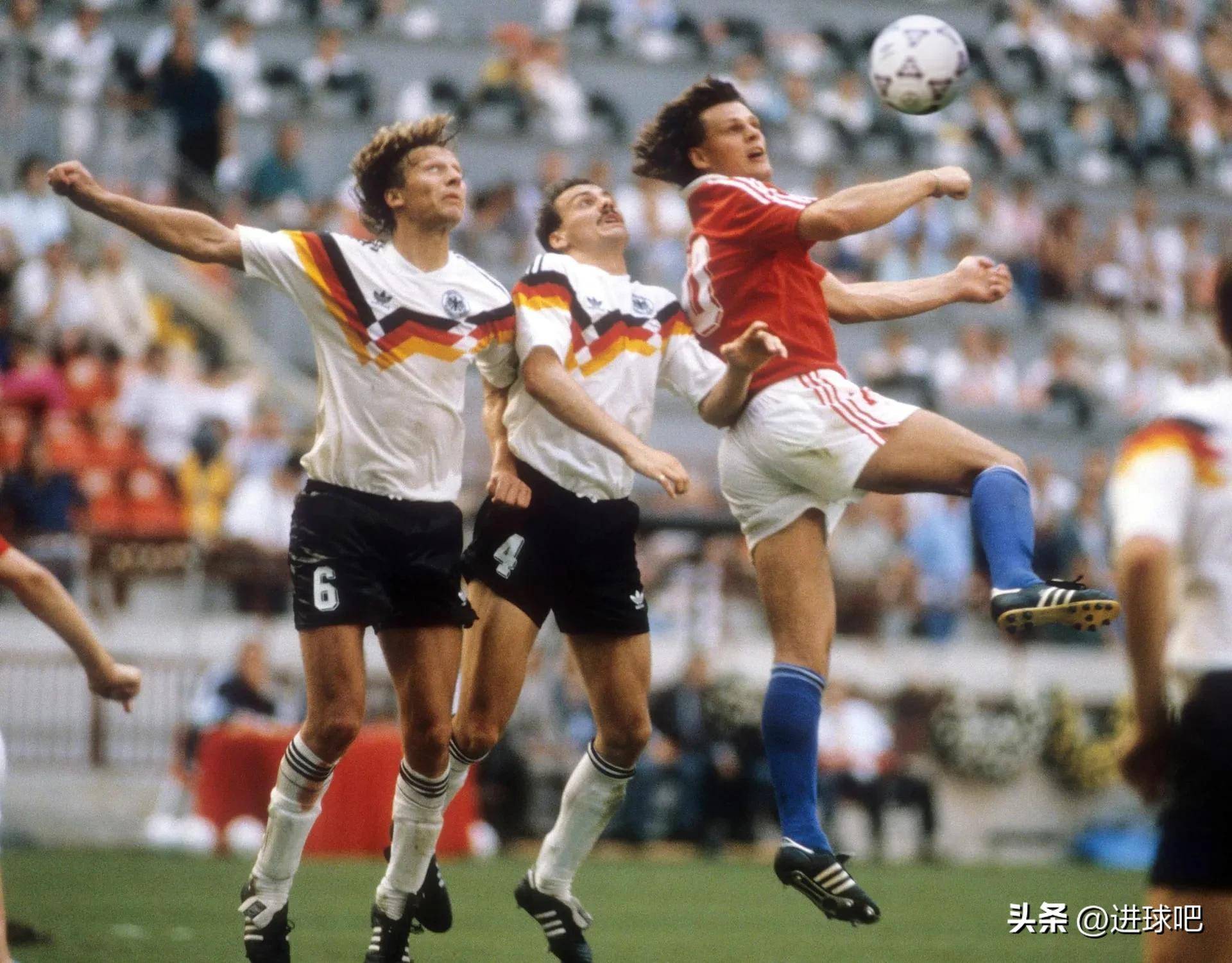 捷克战胜德国，晋级之路一帆风顺