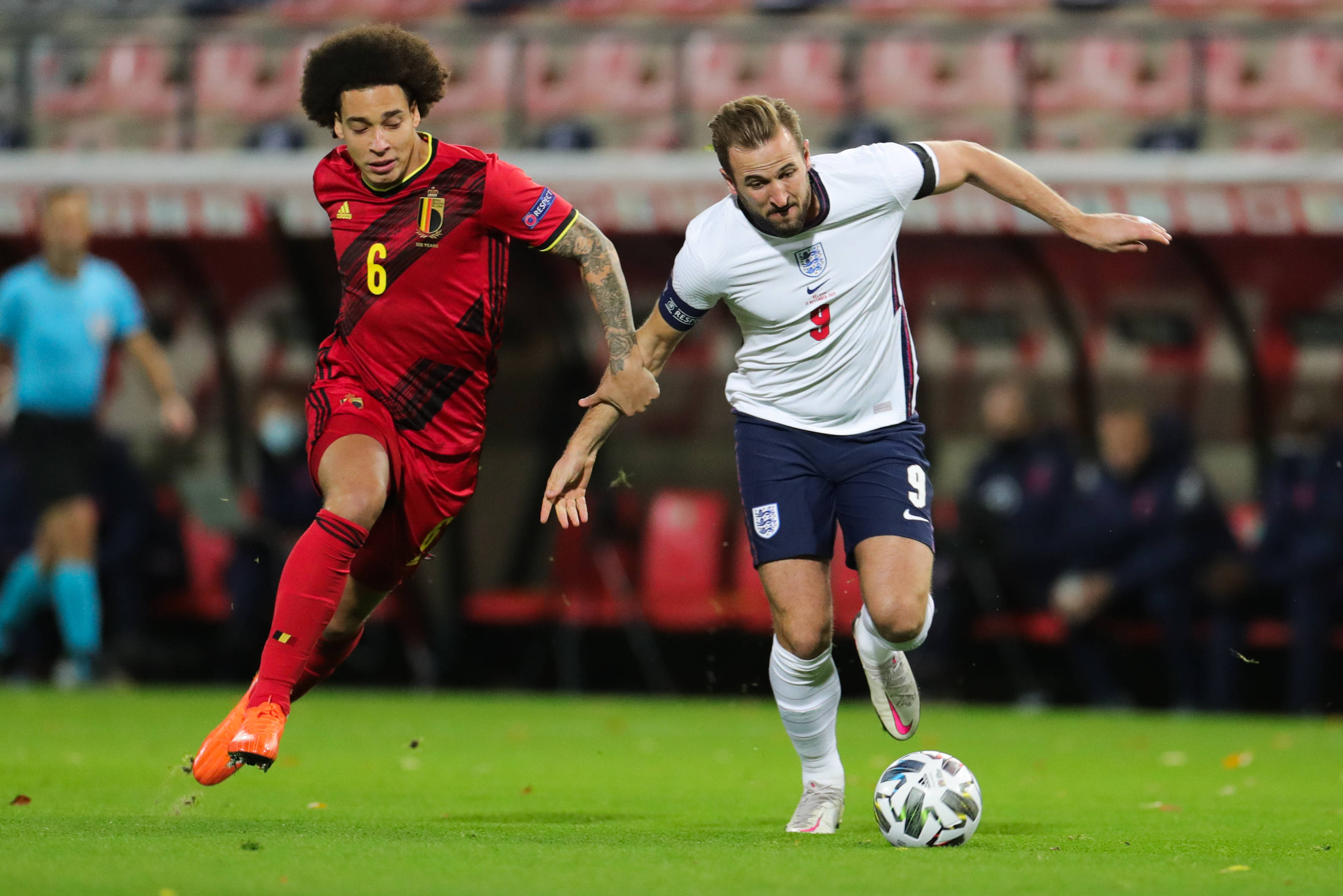 包含比利时乒乓球队横扫波兰乒乓球队，张继科关键制胜的词条